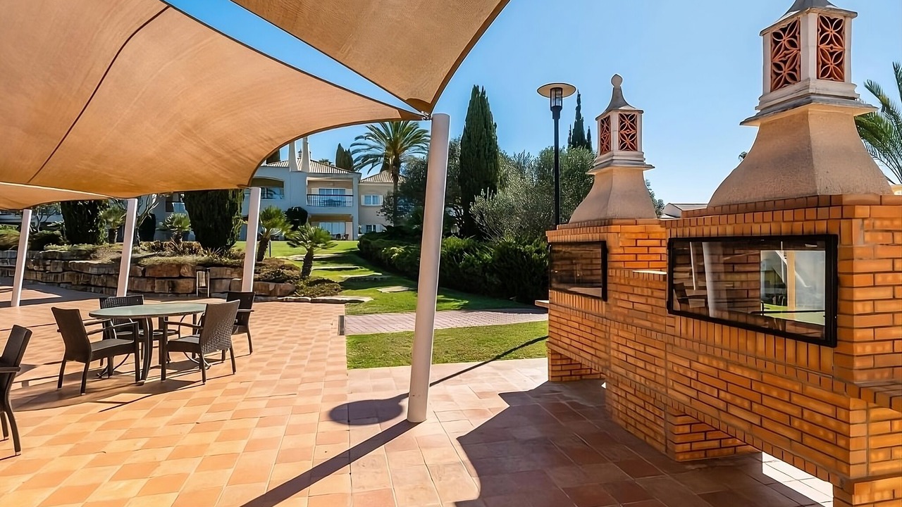 Photo of Outdoor in Estombar
