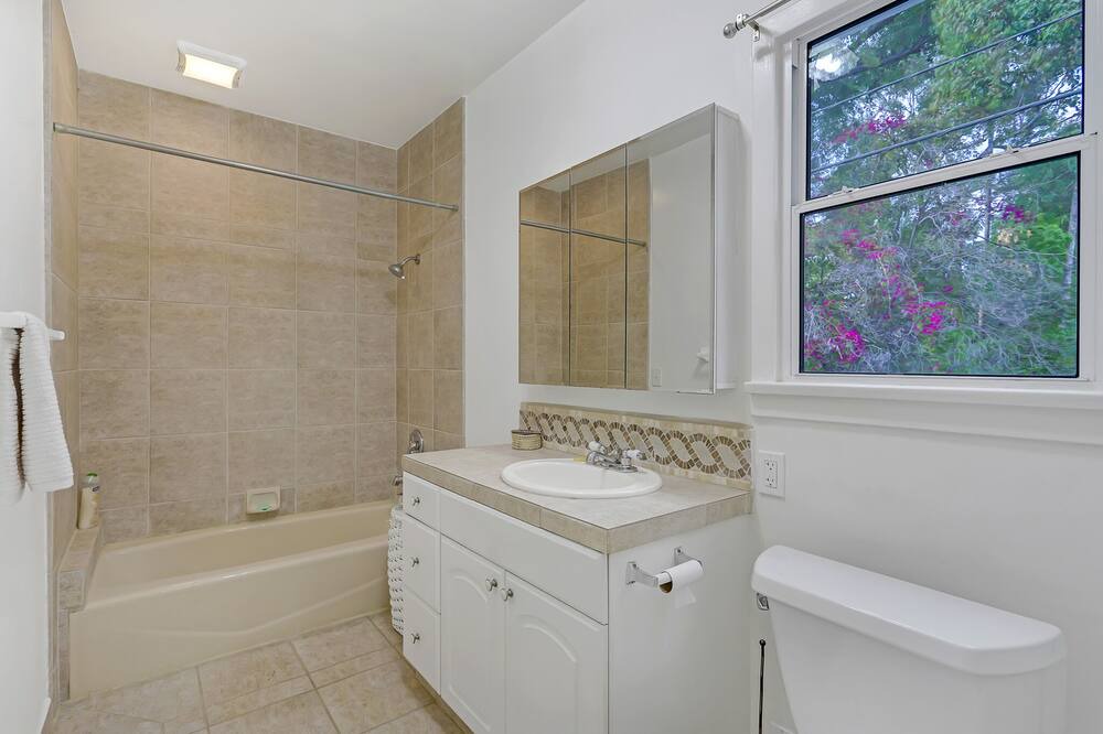 Photo of Bathroom in The Flats