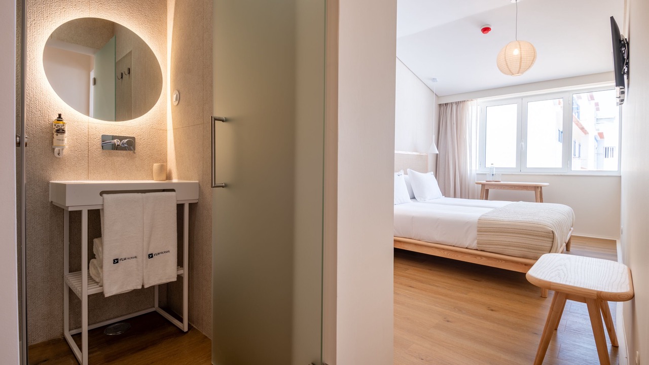 Photo of Bedroom in Ericeira