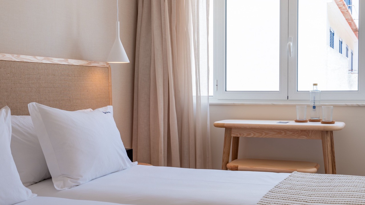 Photo of Bedroom in Ericeira