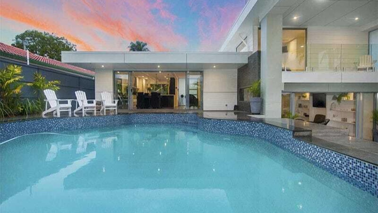 Photo of Outdoor in Broadbeach Waters