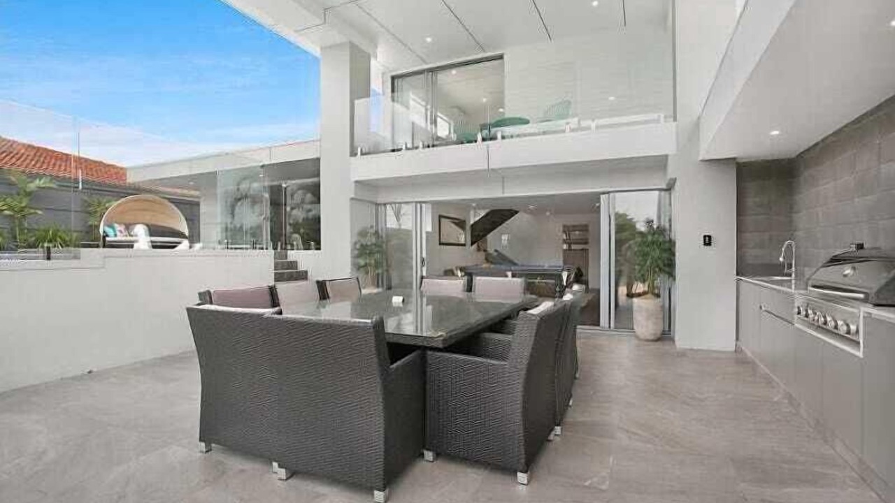 Photo of Outdoor in Broadbeach Waters