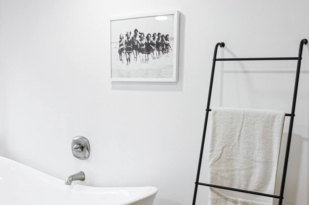 Photo of Bathroom in Mira Monte