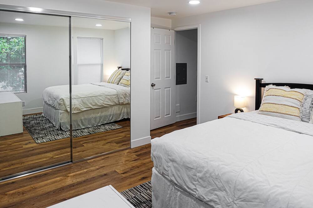 Photo of Bedroom in Mira Monte
