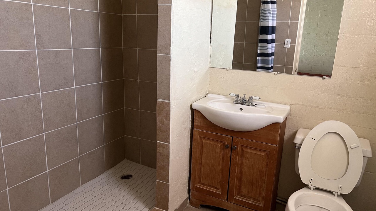 Photo of Bathroom in Calexico