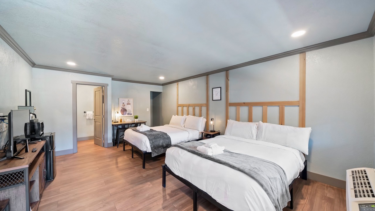 Photo of Bedroom in Lakeside Park