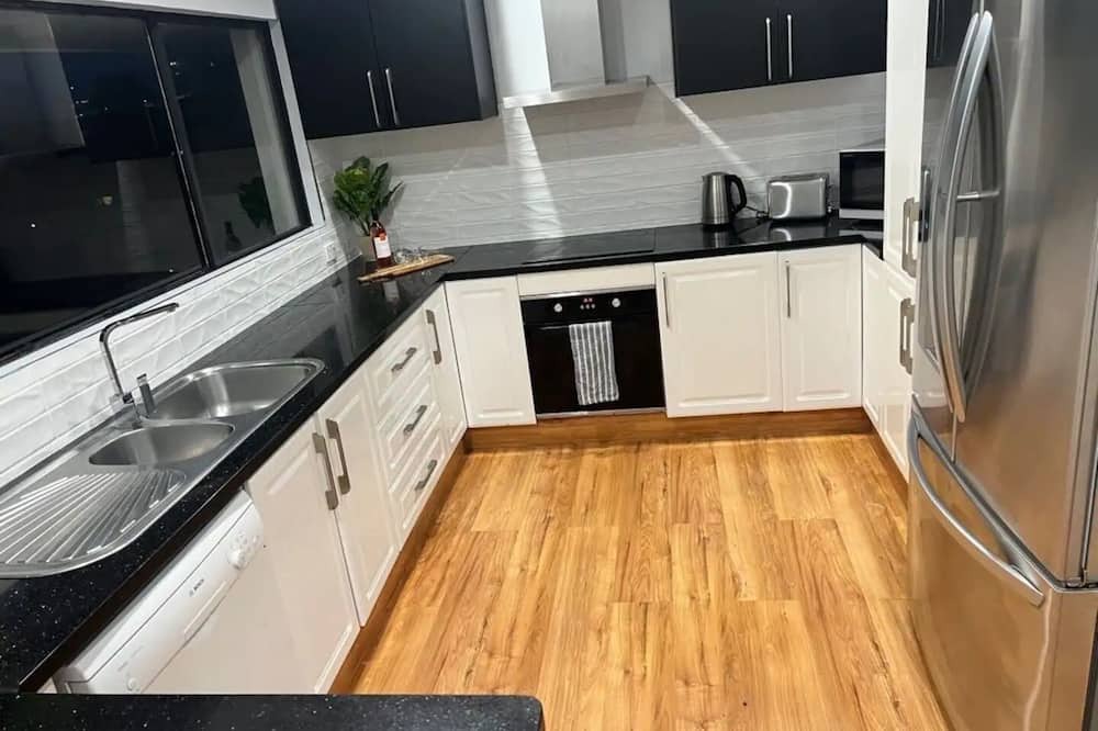 Photo of Kitchen in Biggera Waters