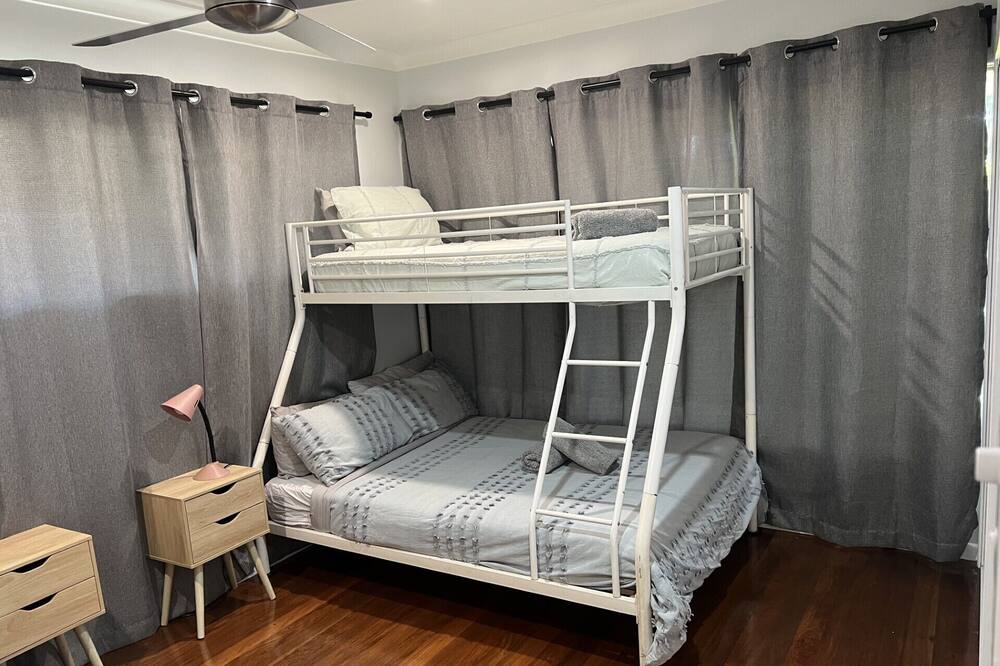 Photo of Bedroom in Biggera Waters
