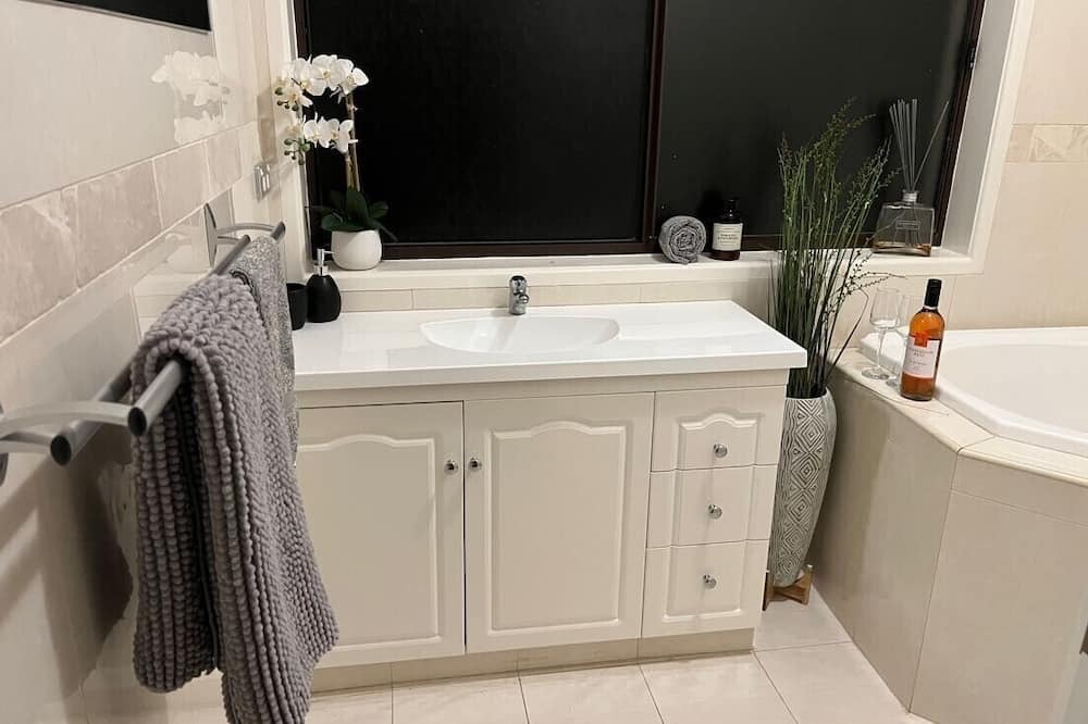 Photo of Bathroom in Parkwood