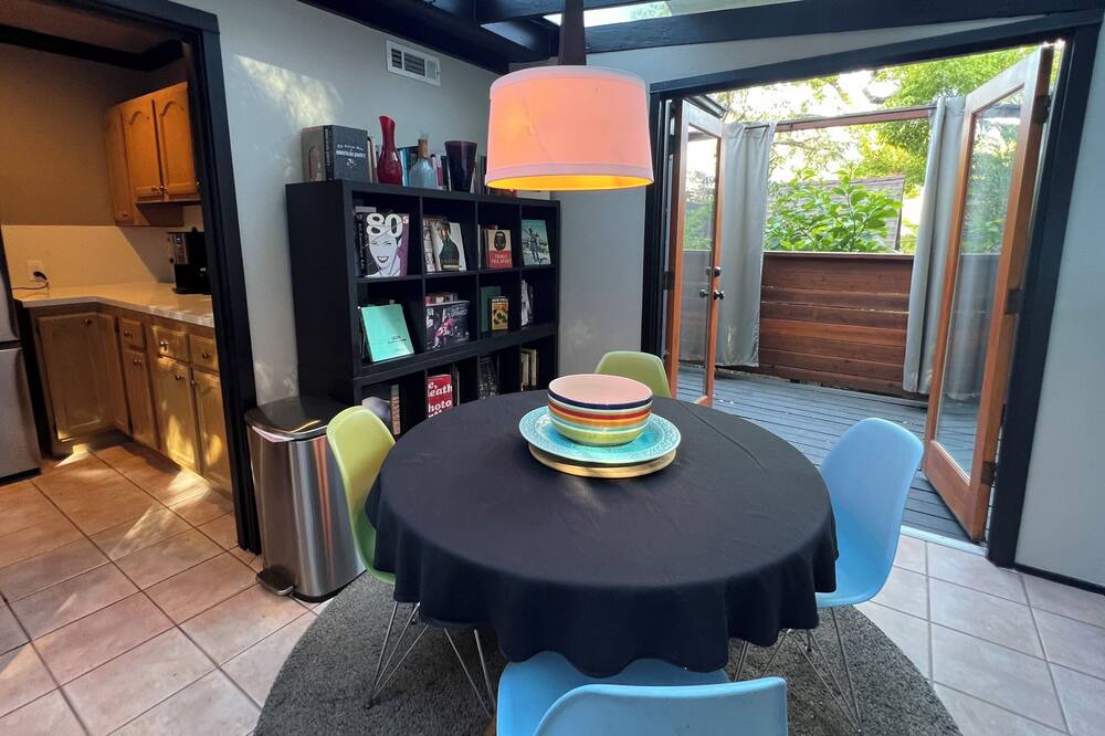 Photo of Bedroom in Los Feliz