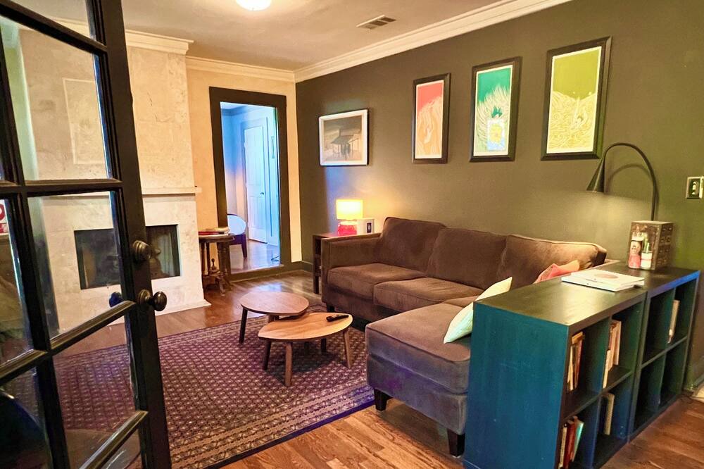 Photo of Livingroom in Los Feliz