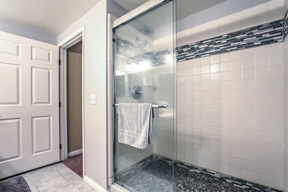 Photo of Bathroom in Summerlin