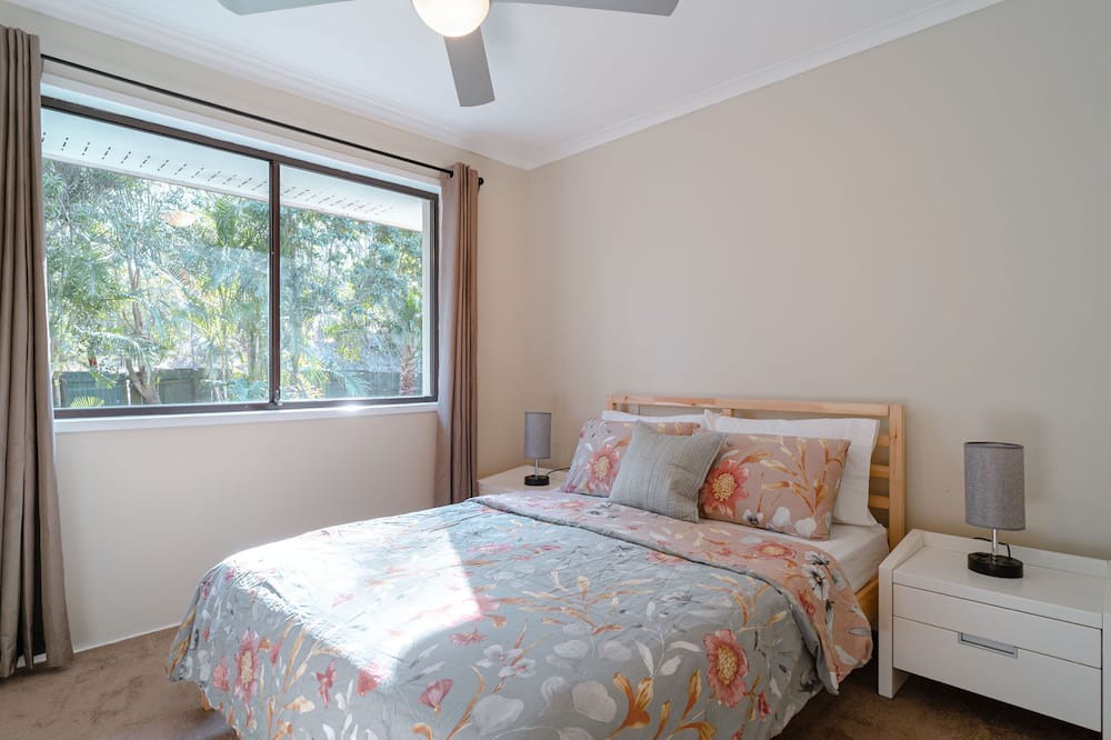 Photo of Bedroom in Willow Vale