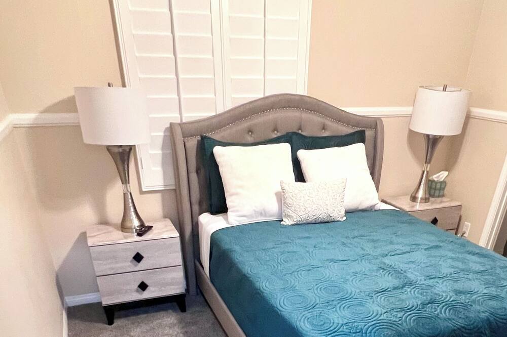 Photo of Bedroom in Terra Lago