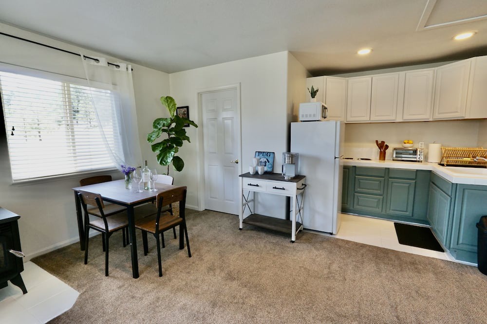 Photo of Kitchen in Applegate