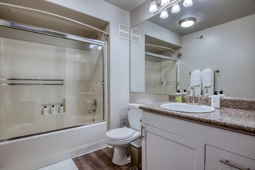 Photo of Bathroom in Moorpark