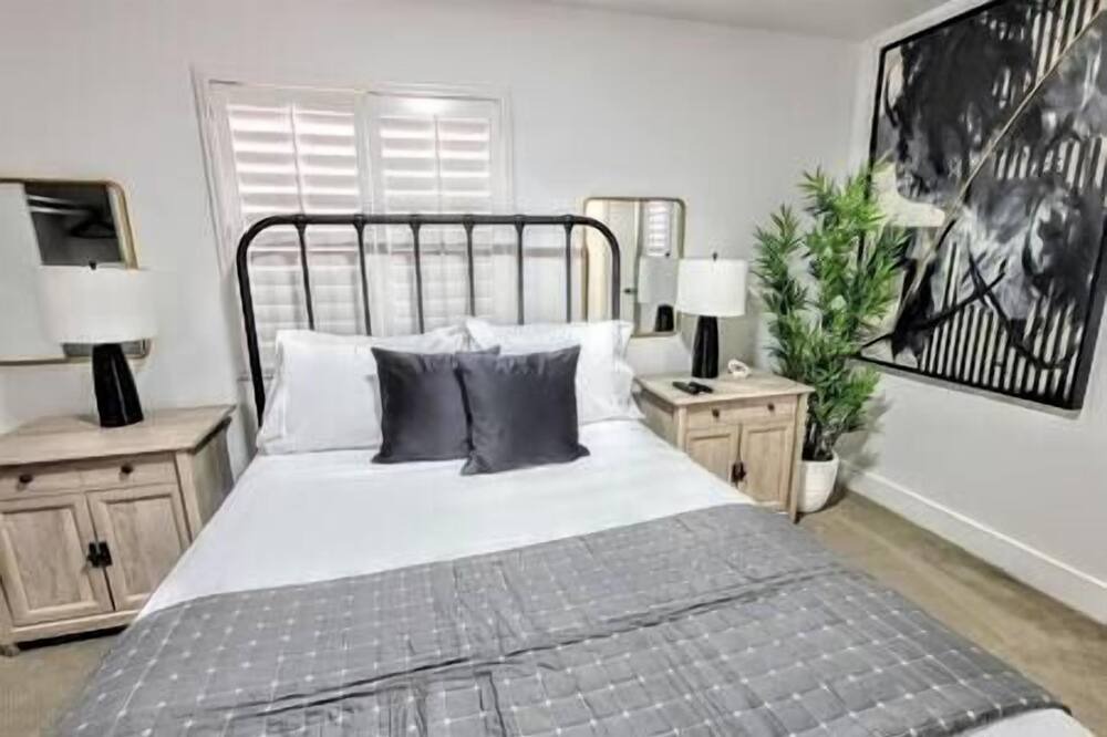 Photo of Bedroom in Rancho Oakey