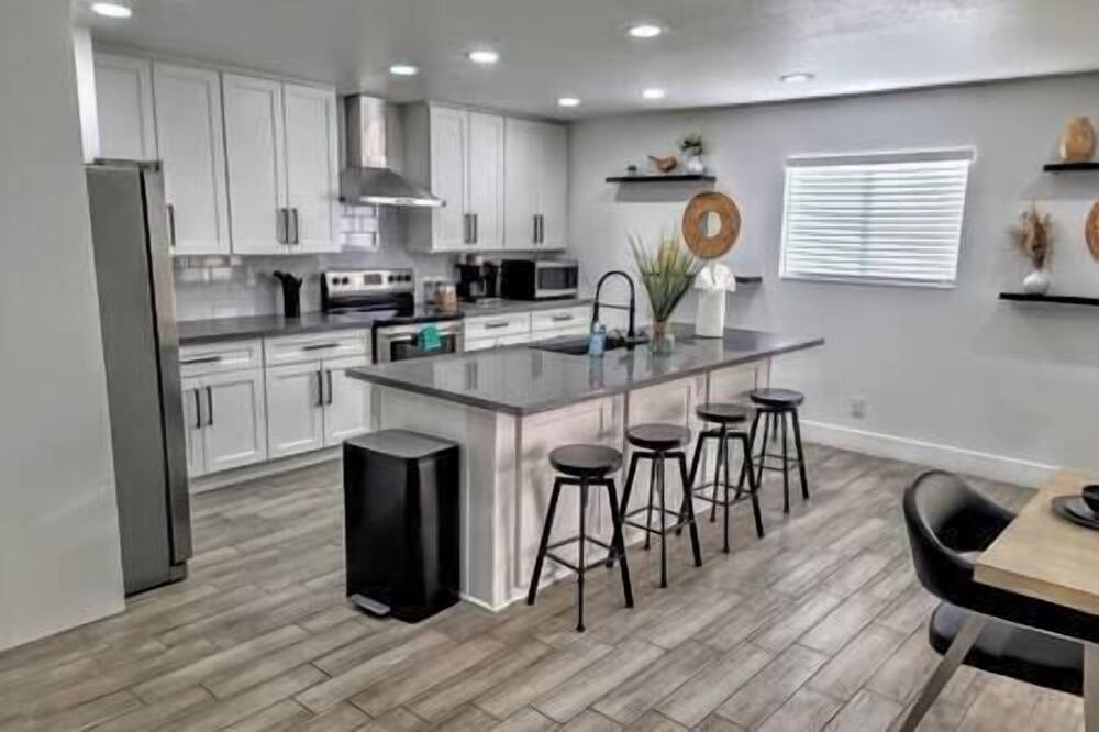 Photo of Kitchen in Rancho Oakey