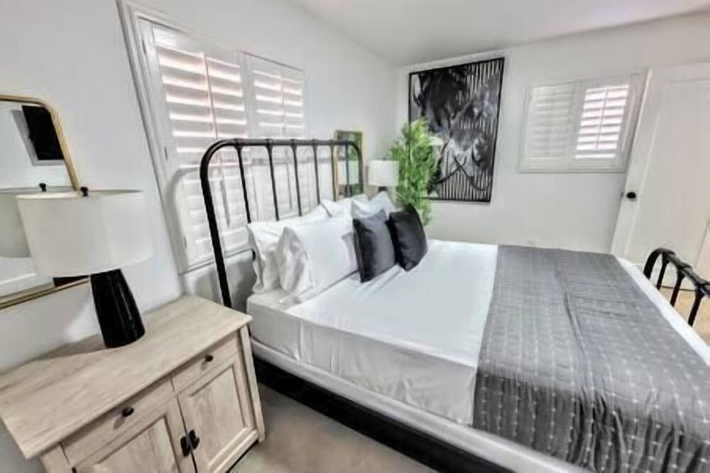 Photo of Bedroom in Rancho Oakey