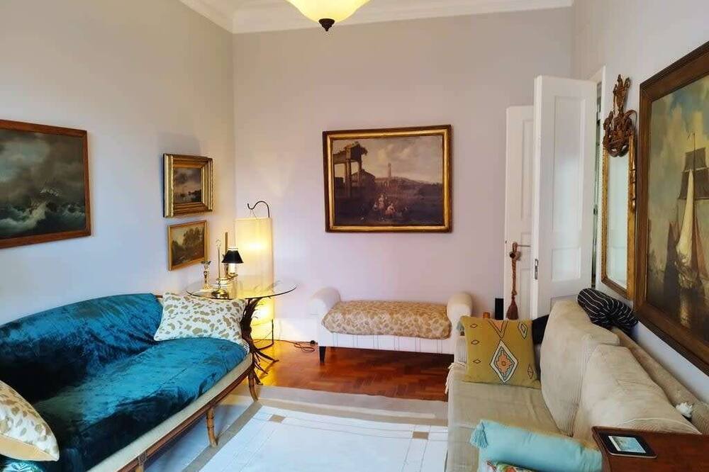 Photo of Livingroom in Santo Condestavel