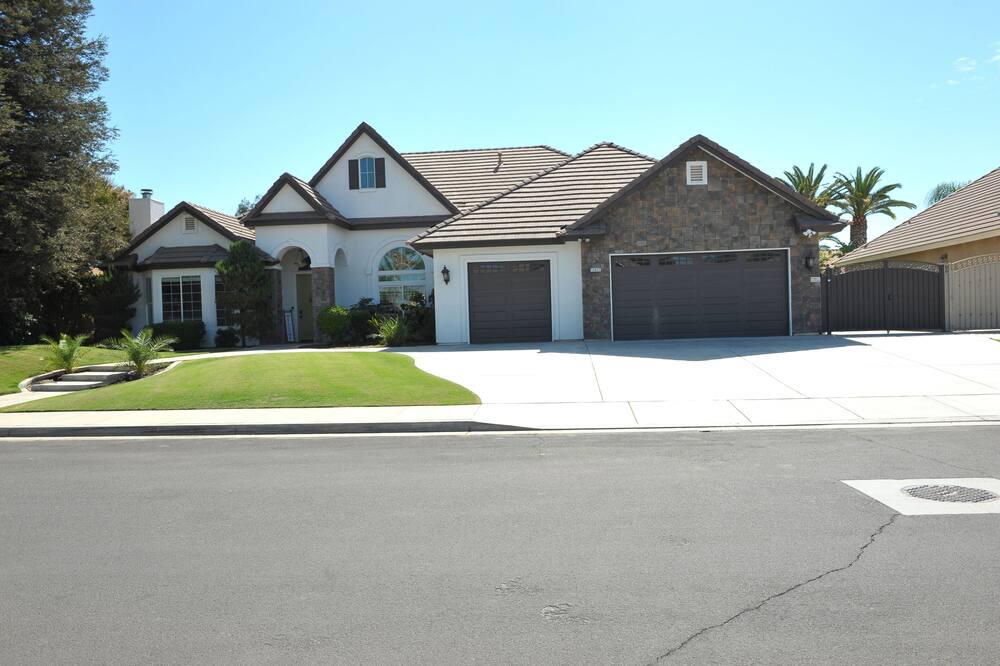 Photo of Outdoor in Rosedale
