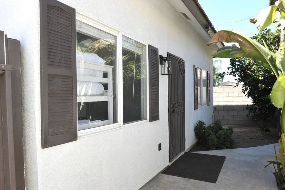 Photo of Outdoor in Rosedale