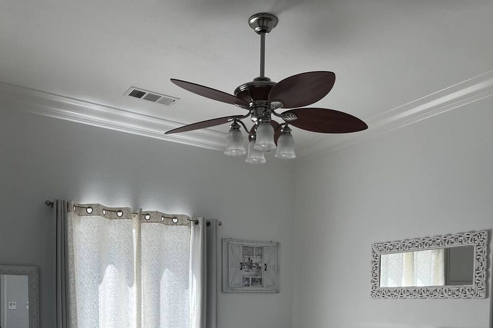 Photo of Bedroom in Rosedale