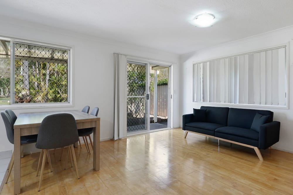 Photo of Livingroom in Runaway Bay