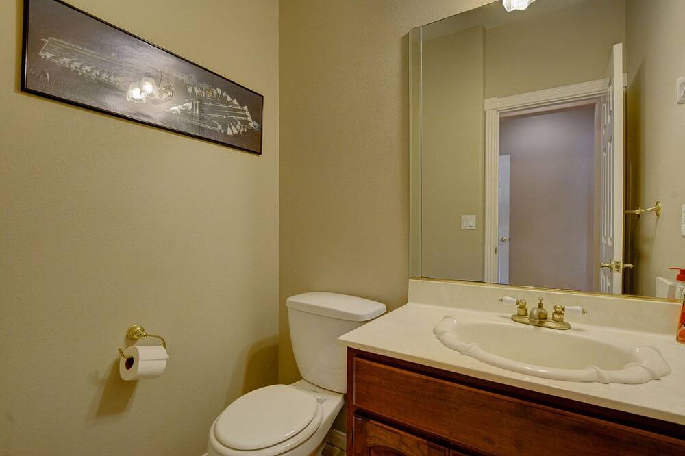Photo of Bathroom in Sunrise Manor