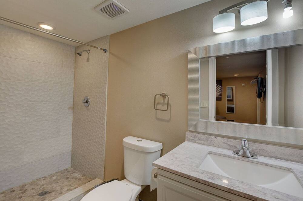 Photo of Bathroom in Sunrise Manor