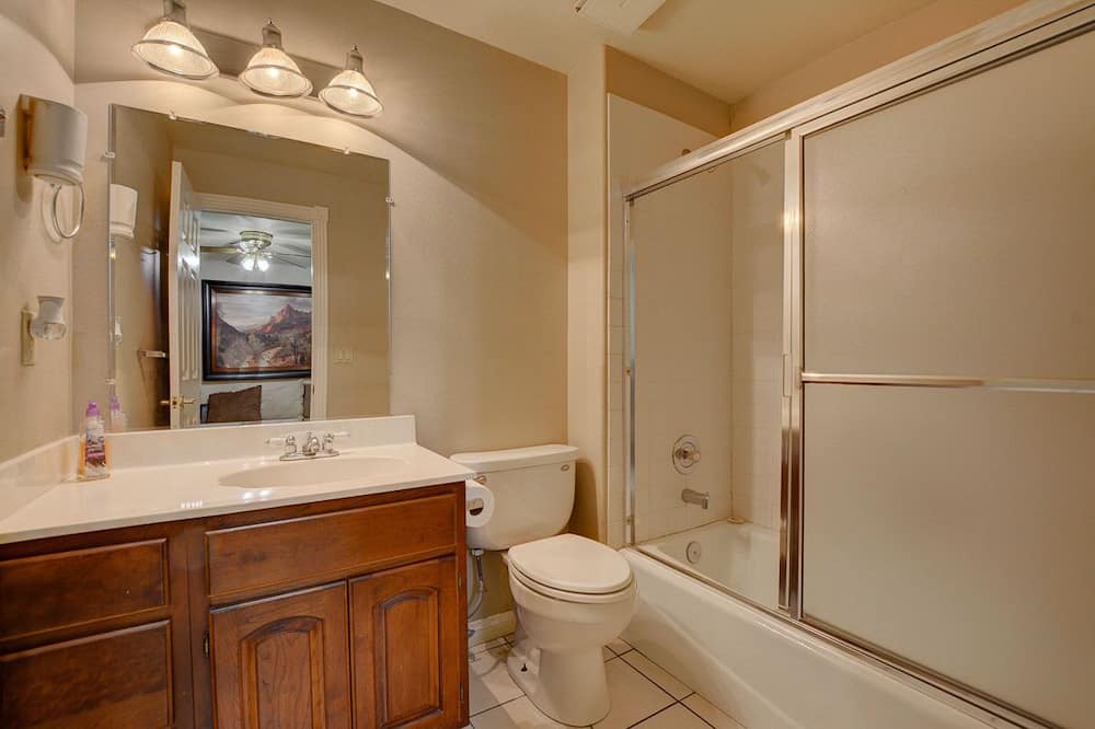 Photo of Bathroom in Sunrise Manor