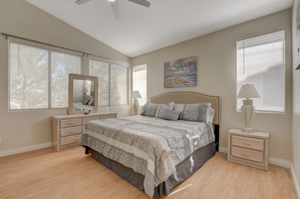 Photo of Bedroom in Summerlin South