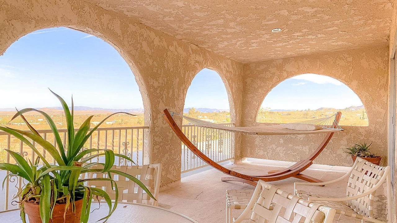 Photo of Patio Balcony in Landers