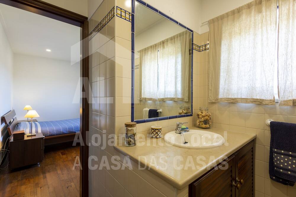 Photo of Bathroom in Ericeira