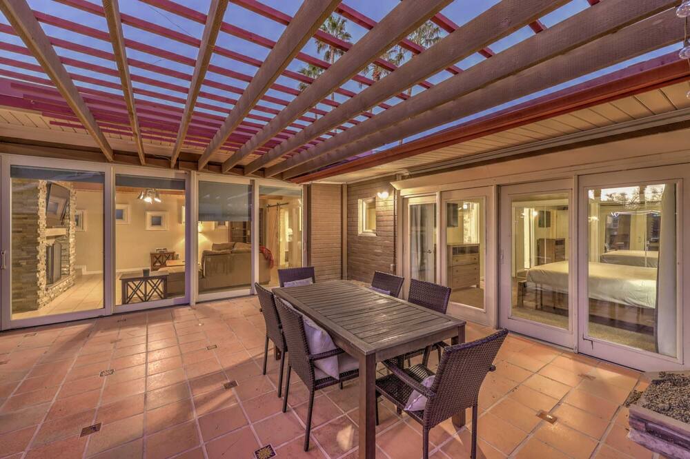 Photo of Outdoor in Rancho Oakey