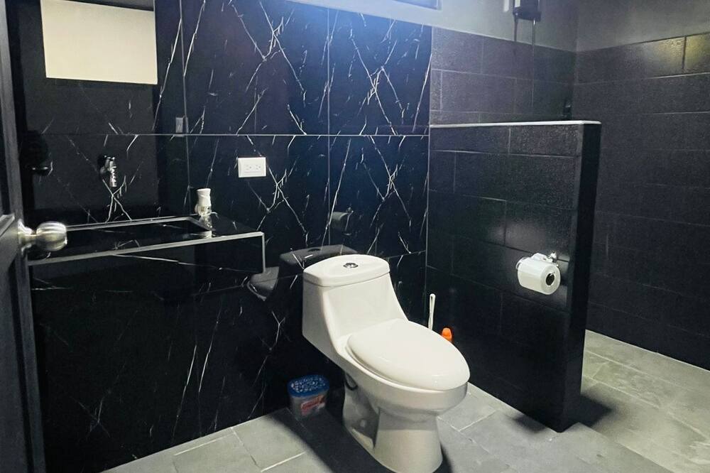 Photo of Bathroom in San Isidro de El General