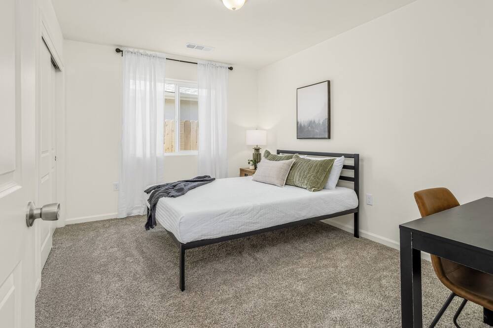 Photo of Bedroom in Hanford