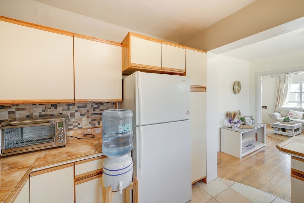 Photo of Kitchen in Oleander - Sunset