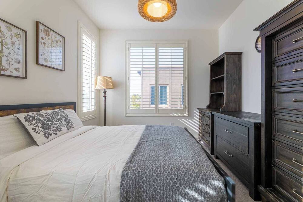 Photo of Bedroom in Glendora