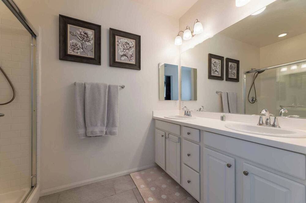 Photo of Bathroom in Glendora