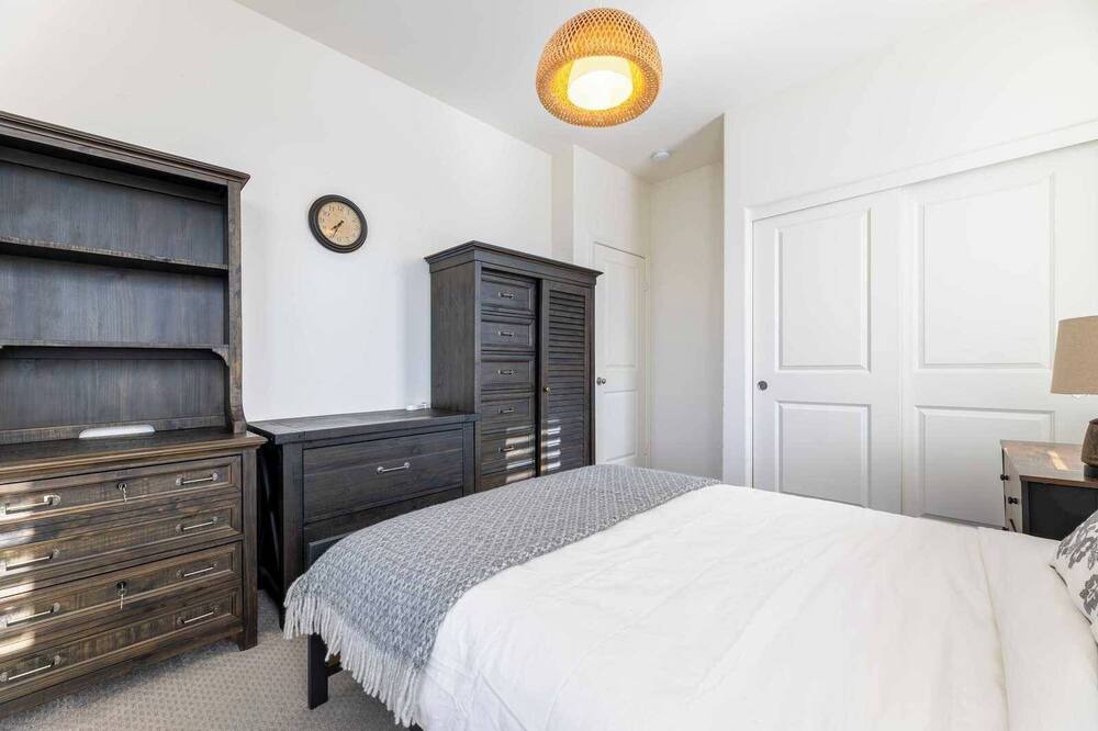 Photo of Bedroom in Glendora