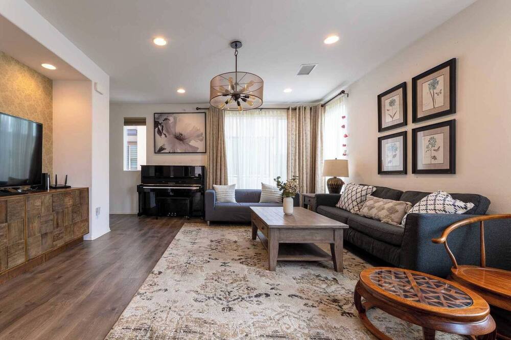 Photo of Livingroom in Glendora