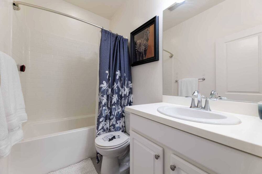 Photo of Bathroom in Glendora