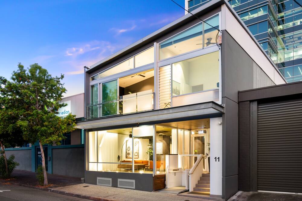 Photo of Outdoor in Bowen Hills