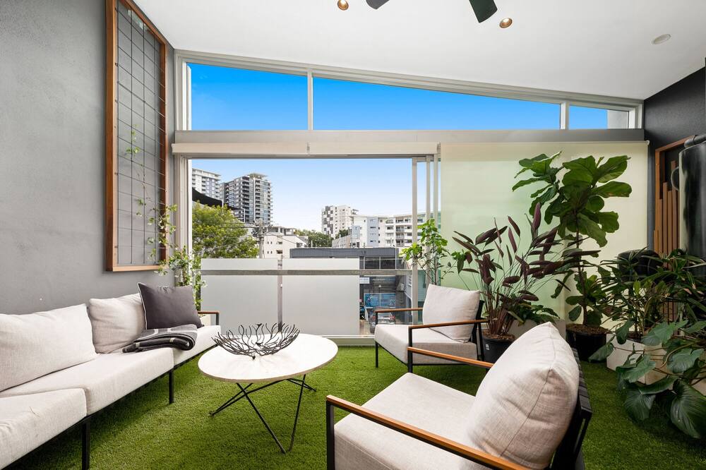 Photo of Livingroom in Bowen Hills