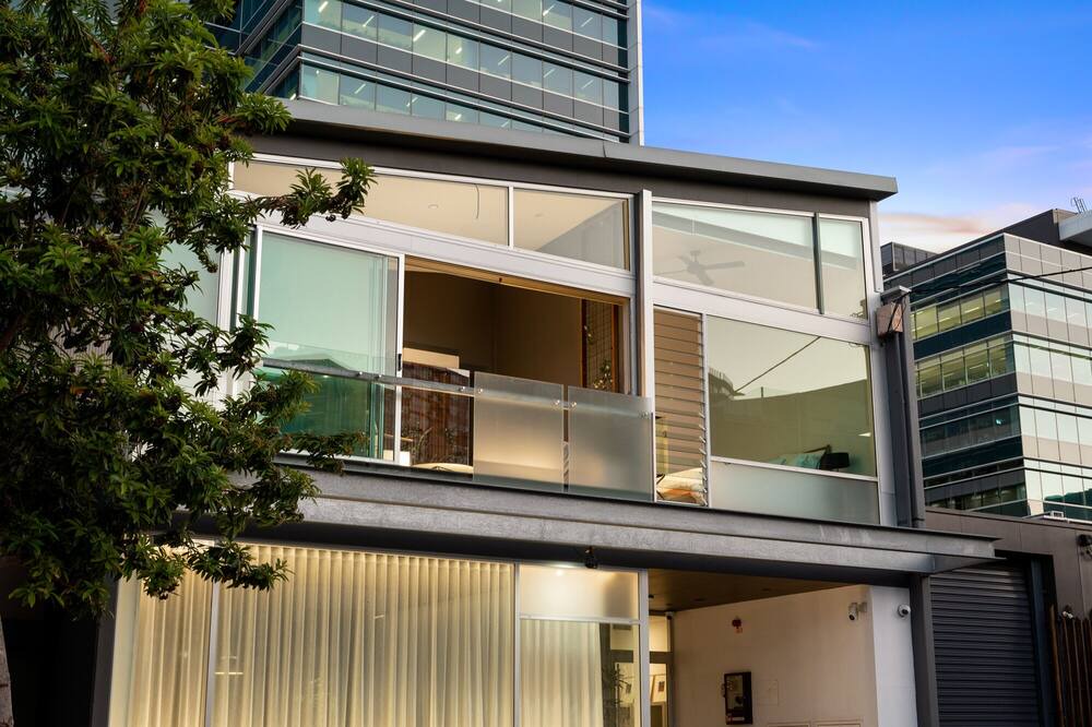 Photo of Outdoor in Bowen Hills