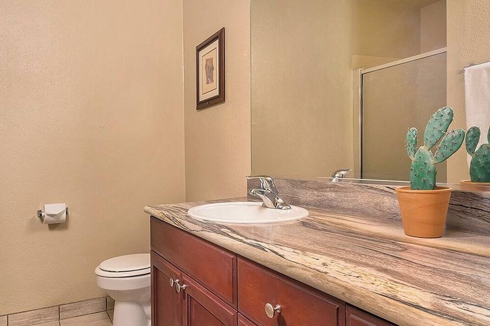 Photo of Bathroom in Paradise