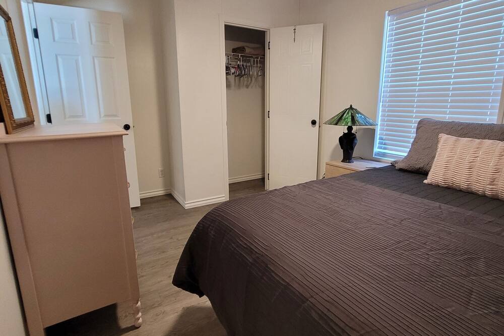 Photo of Bedroom in Cienega Springs