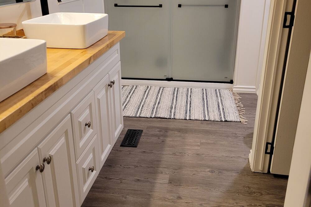 Photo of Bathroom in Cienega Springs