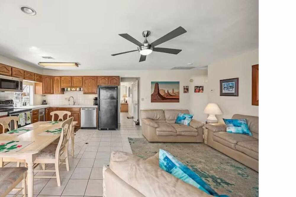 Photo of Bedroom in Cienega Springs